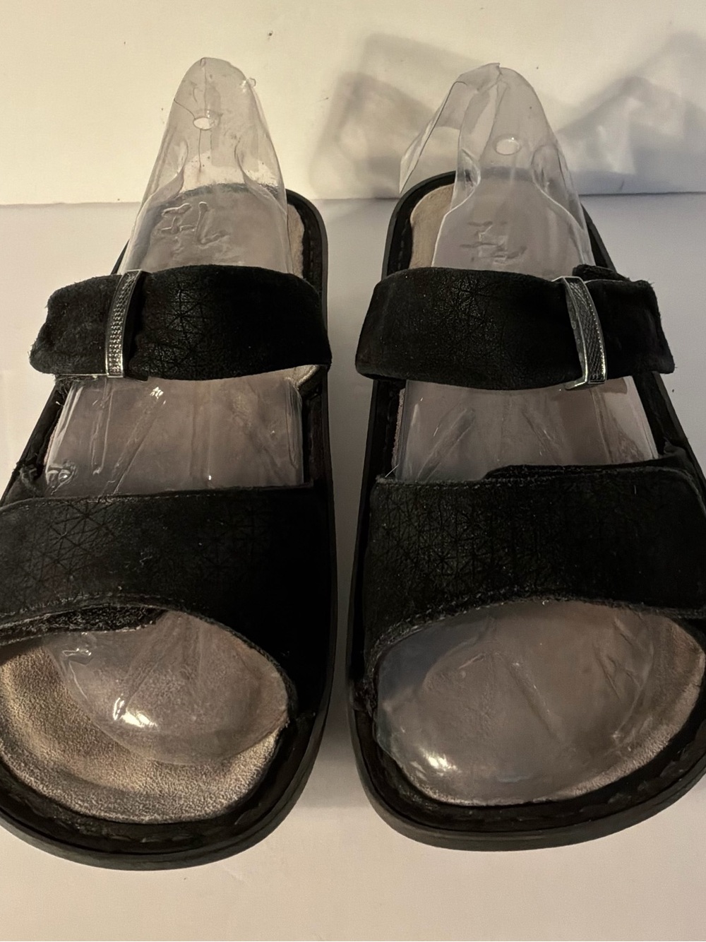 ALEGRIA…leather sandals
